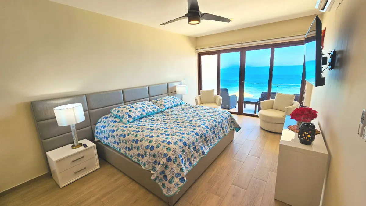 Exterior view of the condo building on Isla Mujeres